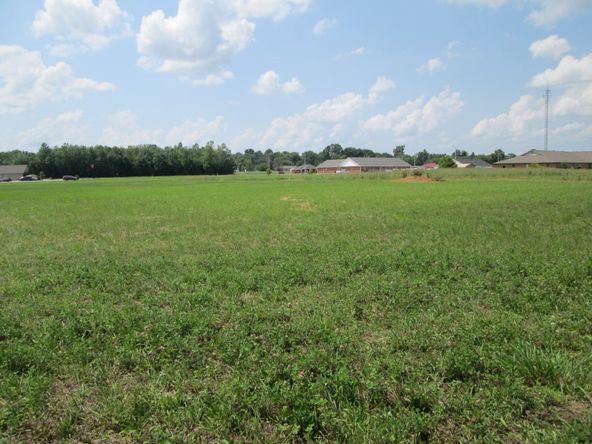 145 Hwy 145 S, Harrisburg, IL 62946